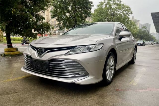 Used Toyota Camry 2018 2.0G Luxury Edition
