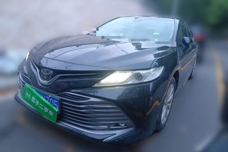 Toyota Camry 2019