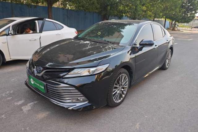 Ojetý Toyota Camry 2019 Revised Version Dual-Engine 2.5 HG Luxury Edition