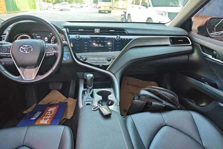 Used Toyota Camry 2019 Revised Version Dual-Engine 2.5 HG Luxury Edition Audio And AC Panel