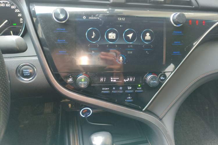 Used Toyota Camry 2019 2.0G Luxury Edition China V Standard Audio And AC Panel