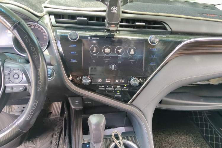 Used Toyota Camry 2019 2.5G Luxury Edition China VI Standard Audio And AC Panel