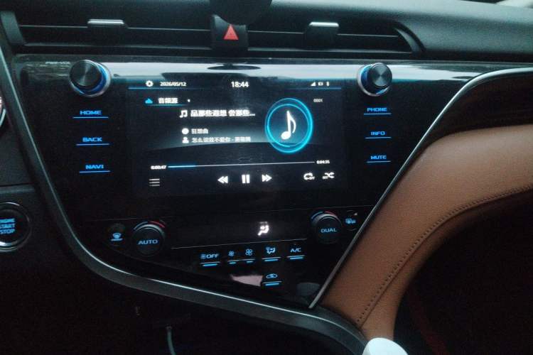 Used Toyota Camry 2019 Revised Version 2.0G Luxury Edition Audio And AC Panel