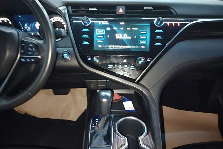 Used Toyota Camry 2019 Revised Version 2.0G Luxury Edition Audio And AC Panel