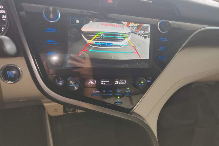 Used Toyota Camry 2019 2.0G Luxury Edition China VI Standard Audio And AC Panel