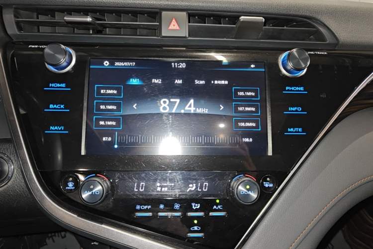 Used Toyota Camry 2019 Revised Version 2.0G Luxury Edition Audio And AC Panel