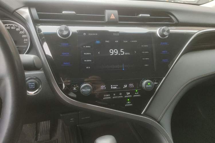 Used Toyota Camry 2019 2.0G Luxury Edition China VI Standard Audio And AC Panel