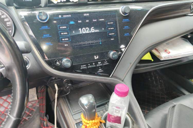 Used Toyota Camry 2019 2.0G Luxury Edition China V Standard Audio And AC Panel