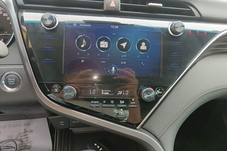 Used Toyota Camry 2019 2.0G Luxury Edition China VI Standard Audio And AC Panel