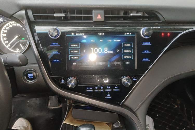 Used Toyota Camry 2019 2.5G Luxury Edition China VI Standard Audio And AC Panel