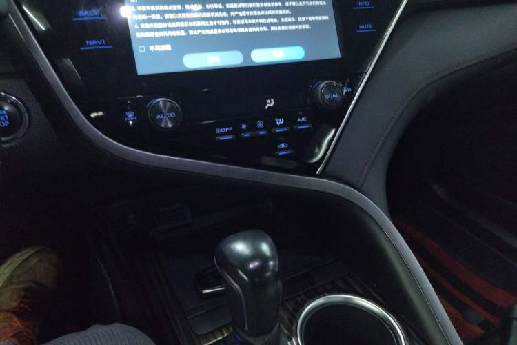 Used Toyota Camry 2019 Revised Version 2.0G Luxury Edition Audio And AC Panel