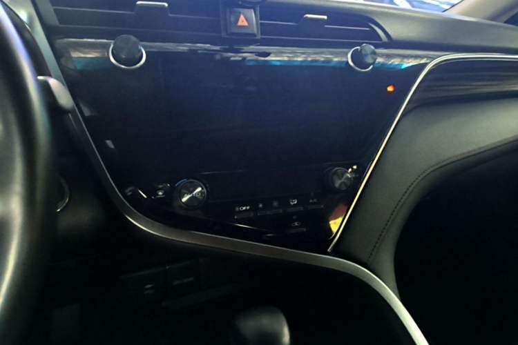 Used Toyota Camry 2019 Revised Version 2.0G Luxury Edition Audio And AC Panel