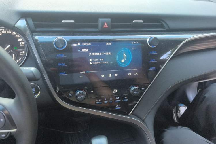 Used Toyota Camry 2019 2.5G Luxury Edition China VI Standard Audio And AC Panel