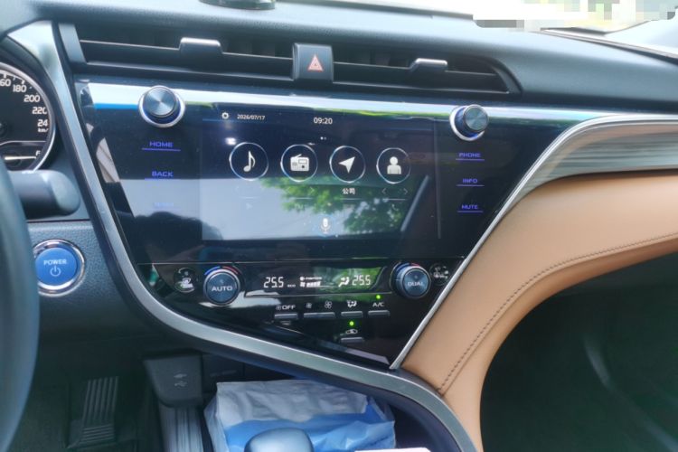 Used Toyota Camry 2019 Revised Version Dual-Engine 2.5 HG Luxury Edition Audio And AC Panel
