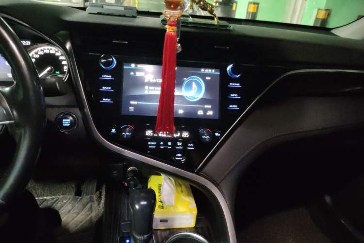 Used Toyota Camry 2019 2.5G Luxury Edition China VI Standard Audio And AC Panel