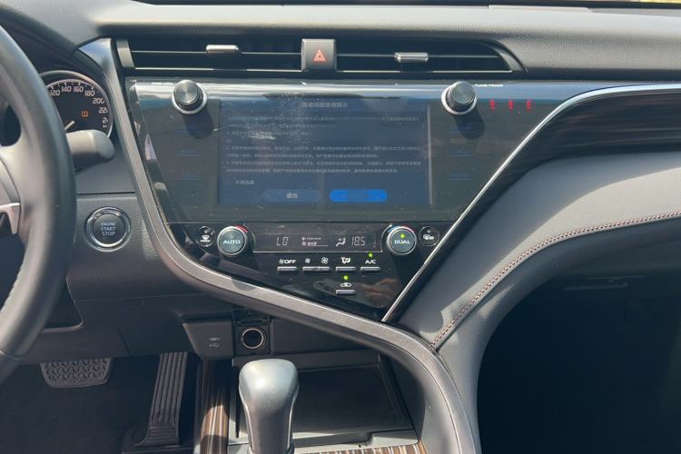 Used Toyota Camry 2019 Revised Version 2.0G Luxury Edition Audio And AC Panel