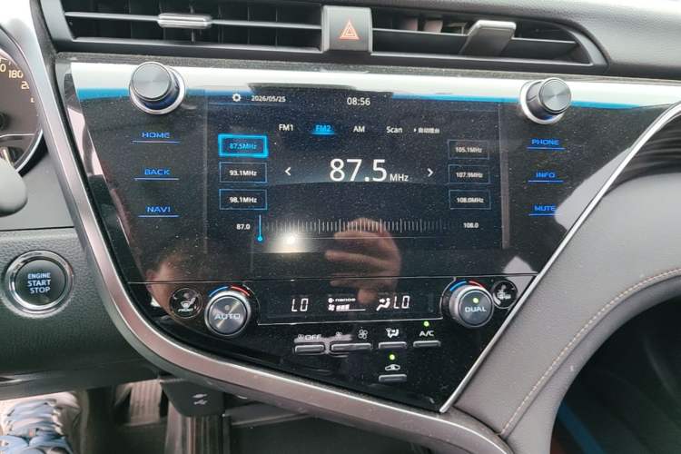 Used Toyota Camry 2019 2.5G Luxury Edition China VI Standard Audio And AC Panel