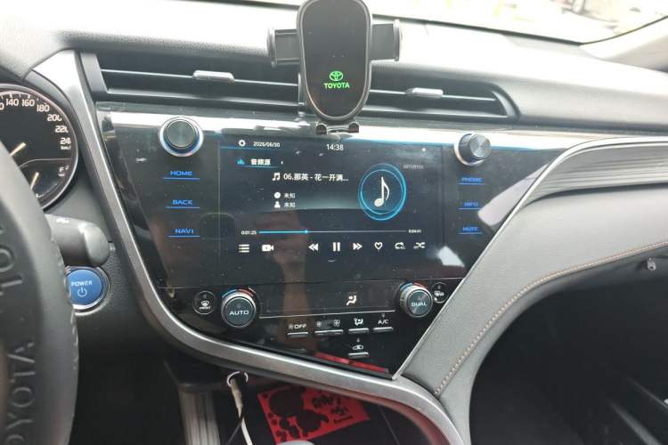 Used Toyota Camry 2019 Dual-Engine 2.5 HG Luxury Edition China VI Standard Audio And AC Panel