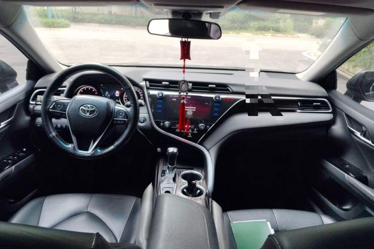 Used Toyota Camry 2019 2.0G Luxury Edition China VI Standard Center Console