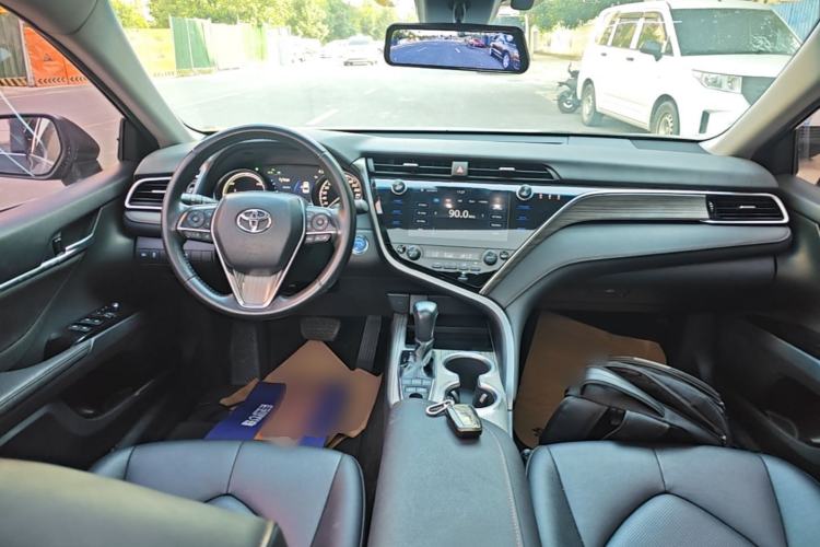 Used Toyota Camry 2019 Revised Version Dual-Engine 2.5 HG Luxury Edition Center Console