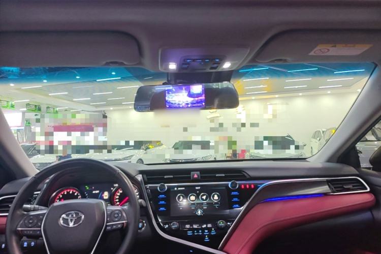 Used Toyota Camry 2019 Revised Version 2.5S Fēngshàng Edition Center Console