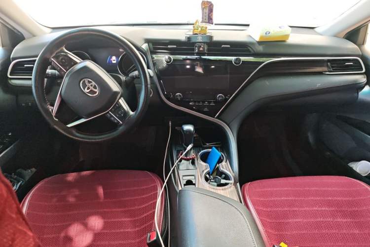 Used Toyota Camry 2019 2.0G Luxury Edition China VI Standard Center Console