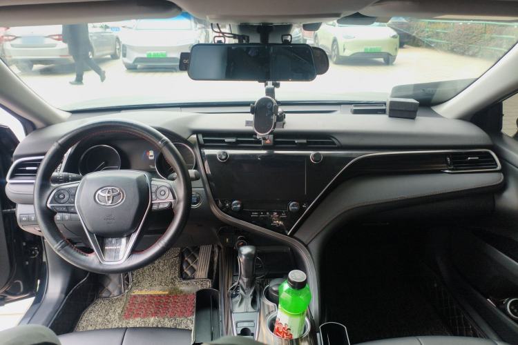 Used Toyota Camry 2019 2.0G Luxury Edition China V Standard Center Console