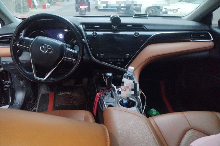 Used Toyota Camry 2019 Revised Version 2.0G Luxury Edition Center Console