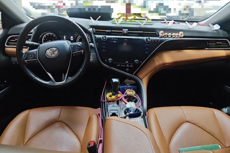 Used Toyota Camry 2019 Revised Version 2.0G Luxury Edition Center Console