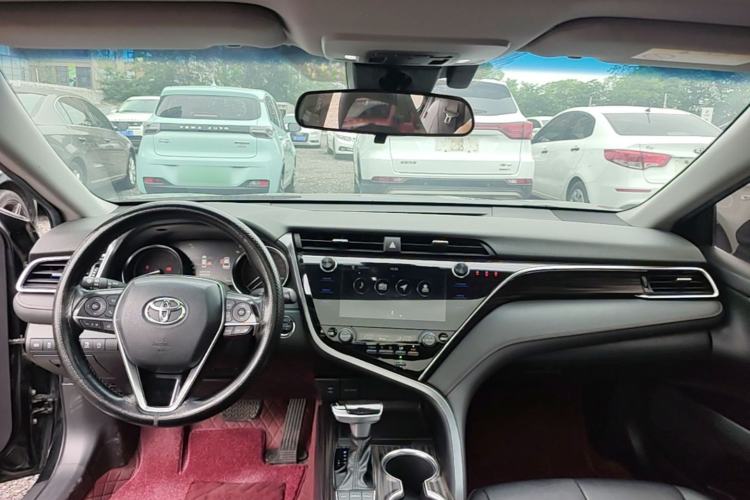 Used Toyota Camry 2019 2.5G Luxury Edition China VI Standard Center Console
