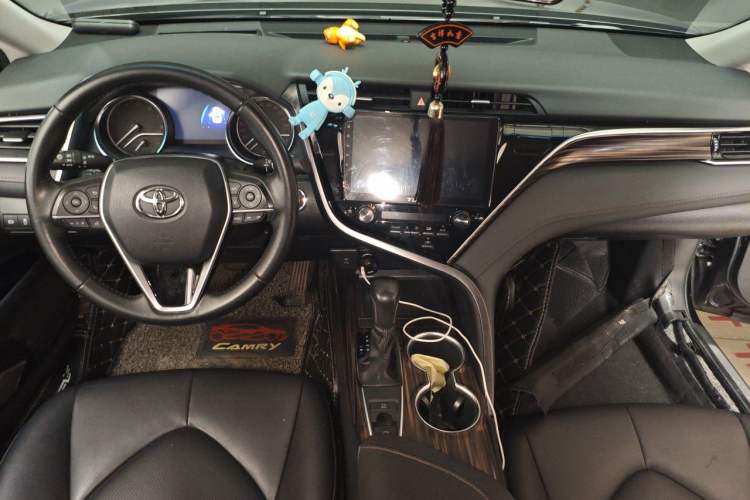 Used Toyota Camry 2019 2.0G Luxury Edition China V Standard Center Console