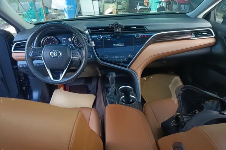 Used Toyota Camry 2019 Revised Version 2.5G Luxury Edition Center Console