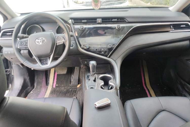 Used Toyota Camry 2019 Revised Version 2.0G Luxury Edition Center Console