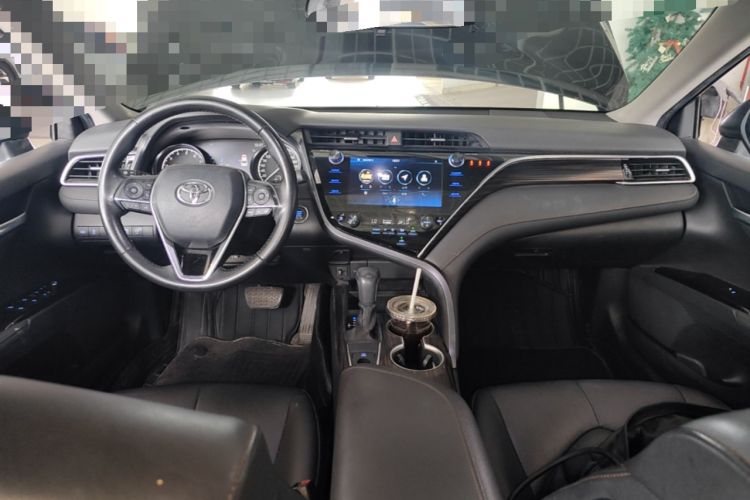 Used Toyota Camry 2019 2.0G Luxury Edition China VI Standard Center Console