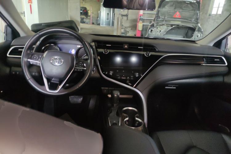 Used Toyota Camry 2019 Revised Version 2.0G Luxury Edition Center Console