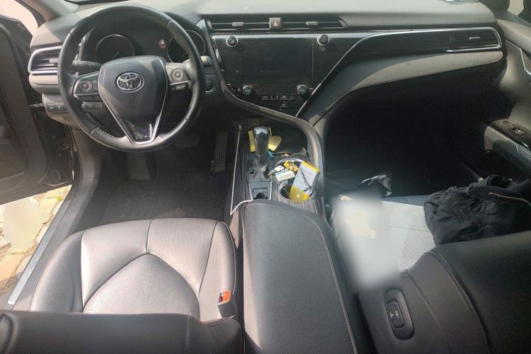 Used Toyota Camry 2019 2.0G Luxury Edition China VI Standard Center Console