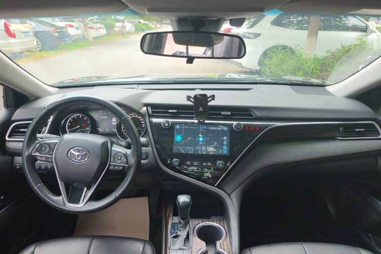 Used Toyota Camry 2019 Revised Version 2.5G Luxury Edition Center Console