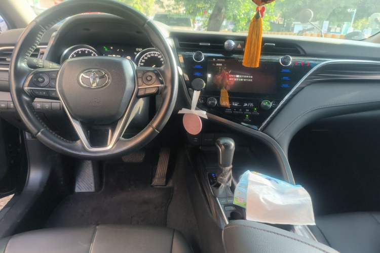 Used Toyota Camry 2019 Revised Version 2.5G Luxury Edition Center Console