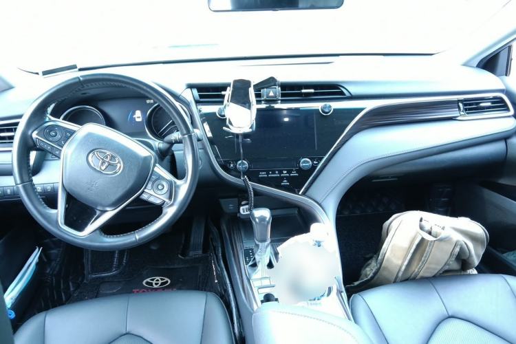Used Toyota Camry 2019 2.5G Luxury Edition China VI Standard Center Console