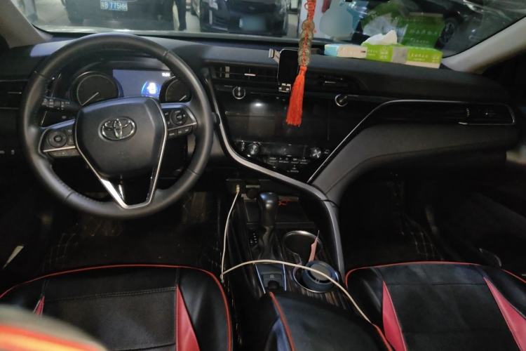 Used Toyota Camry 2019 Revised Version 2.0G Luxury Edition Center Console