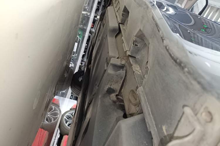 Used Toyota Camry 2019 2.0S FENGSHANG Version China V Standard Chassis Rear Left