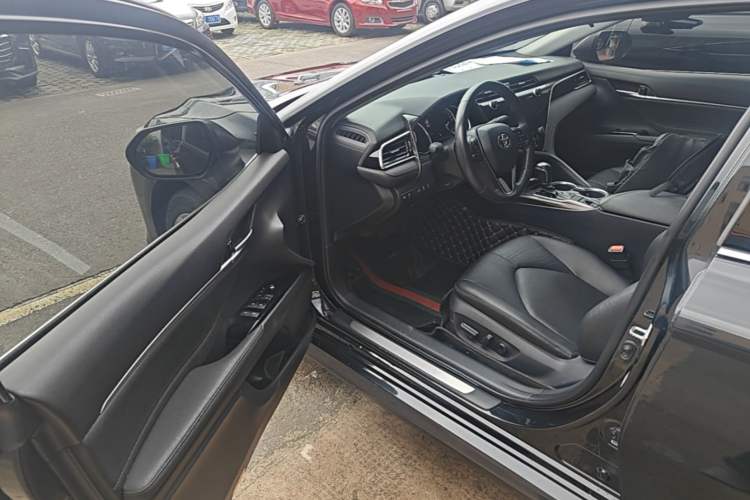 Used Toyota Camry 2019 Revised Version 2.0G Luxury Edition Driver Seat