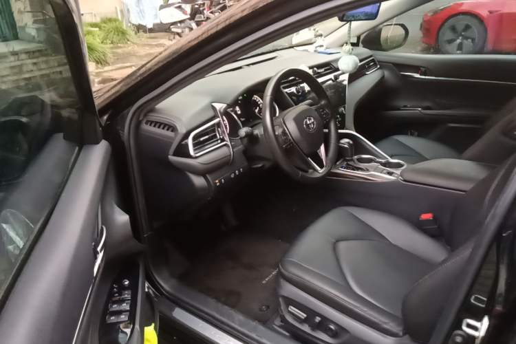 Used Toyota Camry 2019 2.0G Luxury Edition China VI Standard Driver Seat