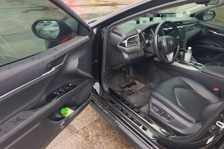 Used Toyota Camry 2019 Dual-Engine 2.5 HG Luxury Edition China V Standard Driver Seat