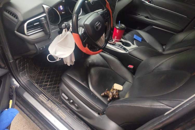 Used Toyota Camry 2019 Dual-Engine 2.5 HG Luxury Edition China V Standard Driver Seat