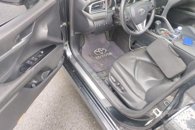 Used Toyota Camry 2019 2.0G Luxury Edition China VI Standard Driver Seat