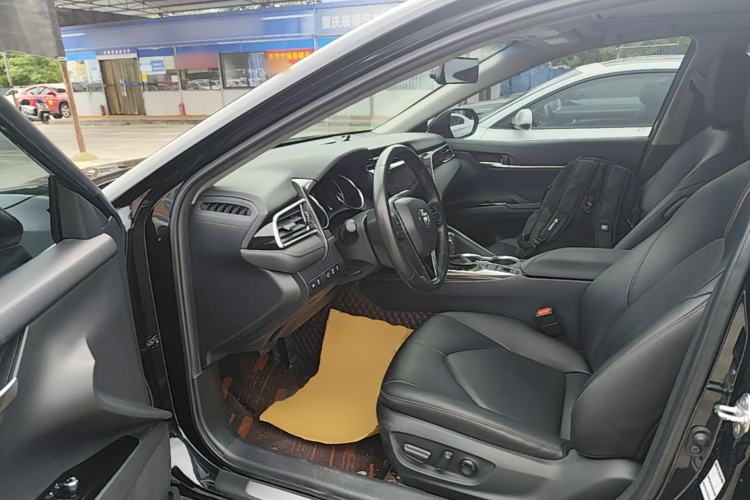 Used Toyota Camry 2019 2.0G Luxury Edition China VI Standard Driver Seat