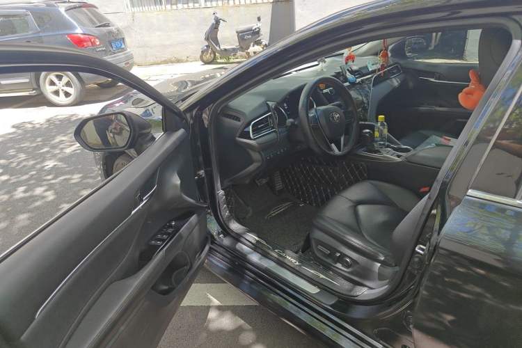 Used Toyota Camry 2019 2.0G Luxury Edition China V Standard Driver Seat