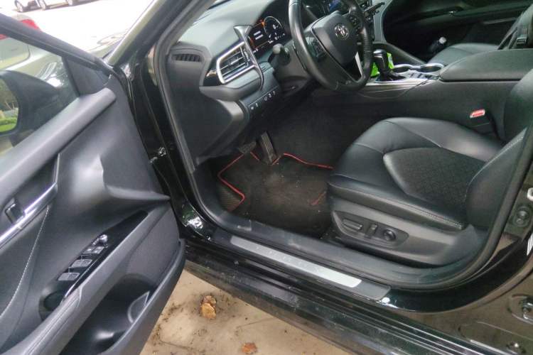 Used Toyota Camry 2019 2.5S FENGSHANG Version China VI Standard Driver Seat