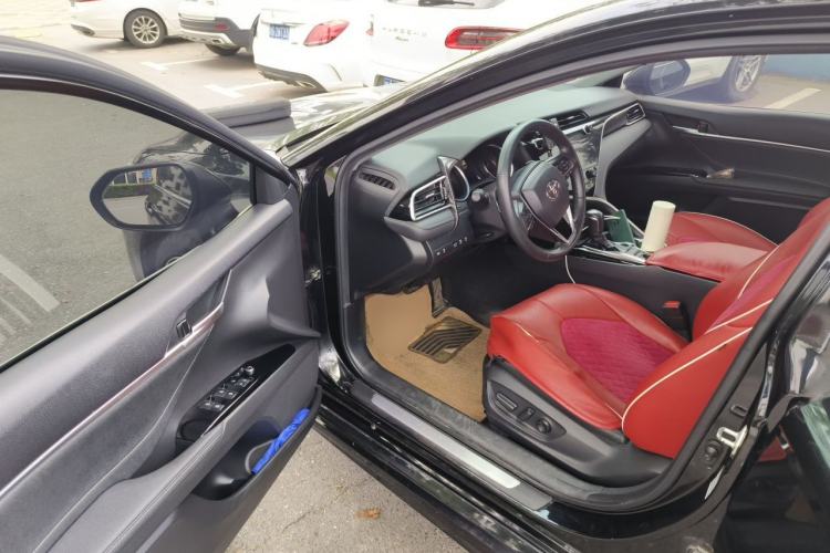Used Toyota Camry 2019 2.5S FENGSHANG Version China V Standard Driver Seat